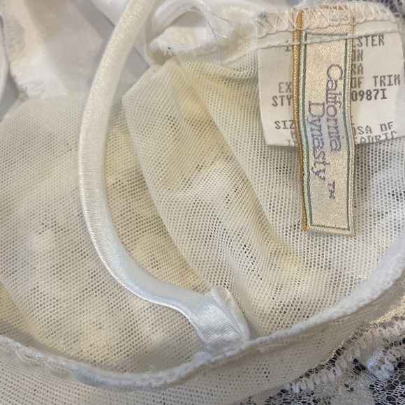 Lace Lingerie - Picture 4 of 4